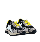 Sneaker con estrella en hueso y cordón amarillo