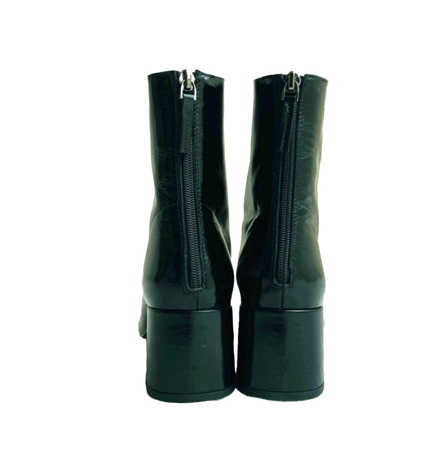 Botín medio tipo courrees en piel negro