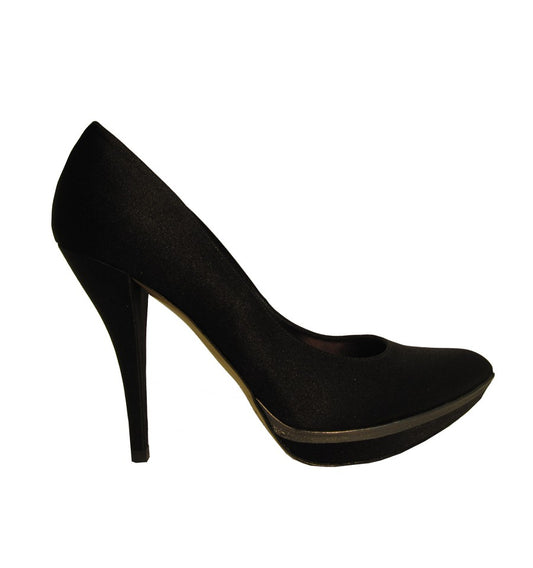 FJ975-Salón de Pura López con  plataforma