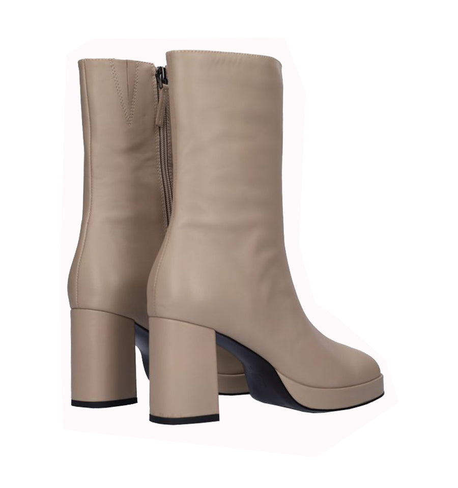 Botín con plataforma en piel taupe