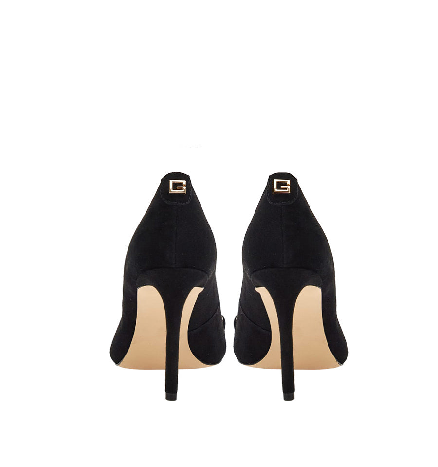 Stiletto salón medio/alto detalle de cadena